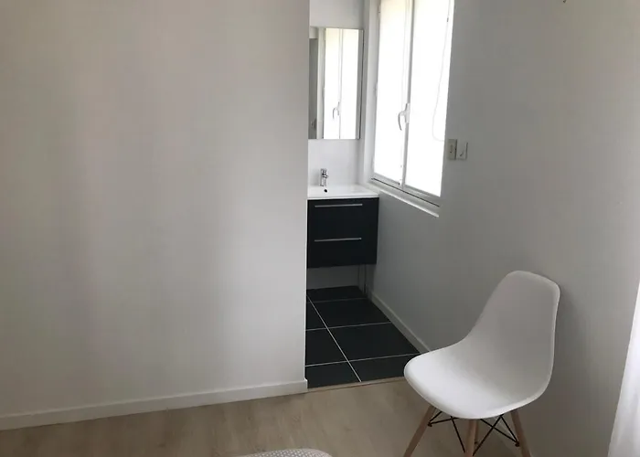 Maison A 10mn A Pieds De La *