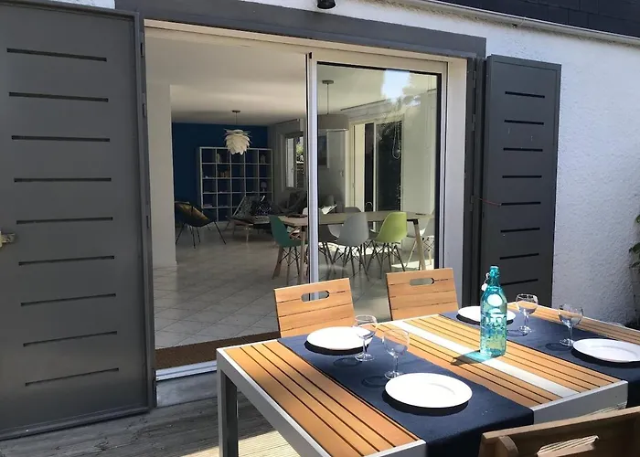 Prázdninový dům Maison A 10mn A Pieds De La *